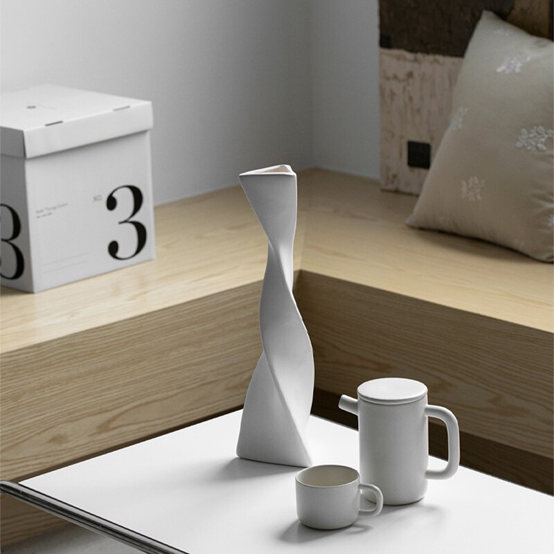 Floor Vase Decoration Tall Ceramic Vase Modern Home Decors Twisted High Creative Flower Vase For Shelf Home Decor Living Room